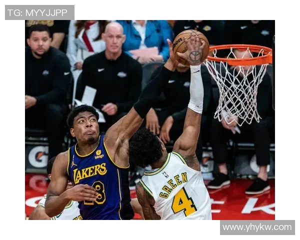 2018年火箭与湖人对决回顾：经典时刻与精彩瞬间的全面分析